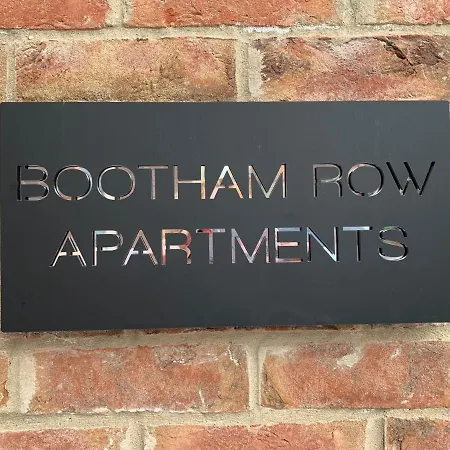 Lägenhet Staycation With Free Parking *