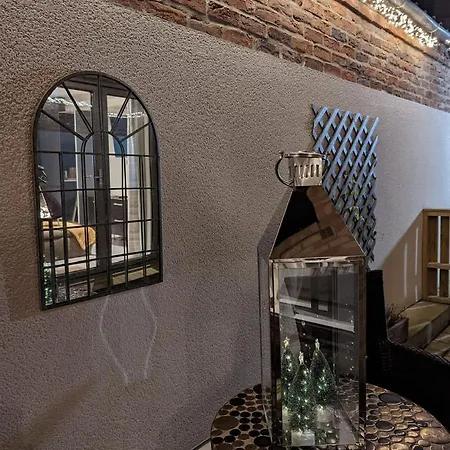 Staycation With Free Parking Apartment *
