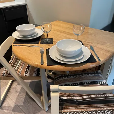 Apartment Staycation With Free Parking York