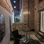 아파트 Staycation With Parking Included
