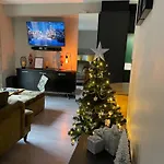 아파트 Staycation With Parking Included 요크