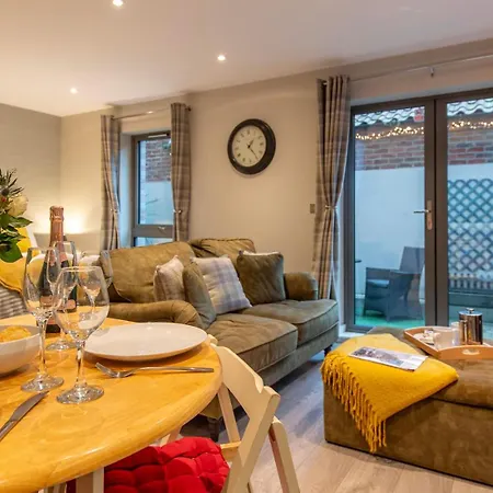 Staycation With Parking Included * York