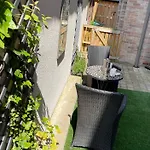Apartment Staycation With Parking Included