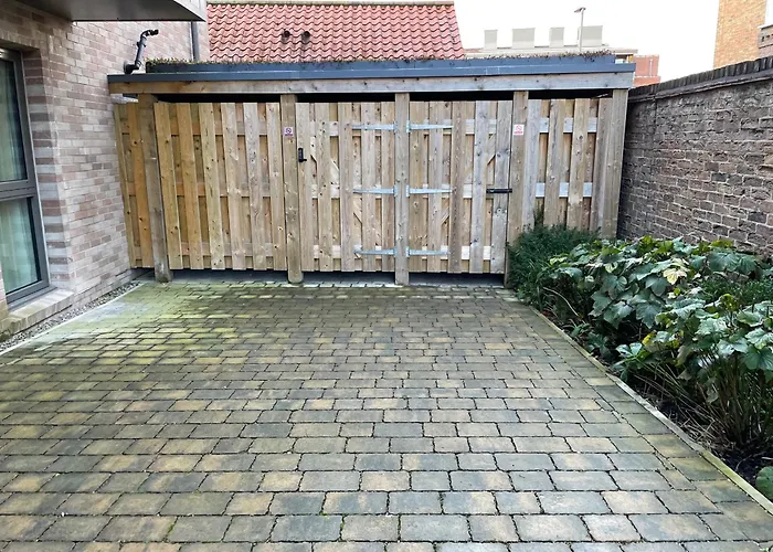 Staycation With Parking Included *